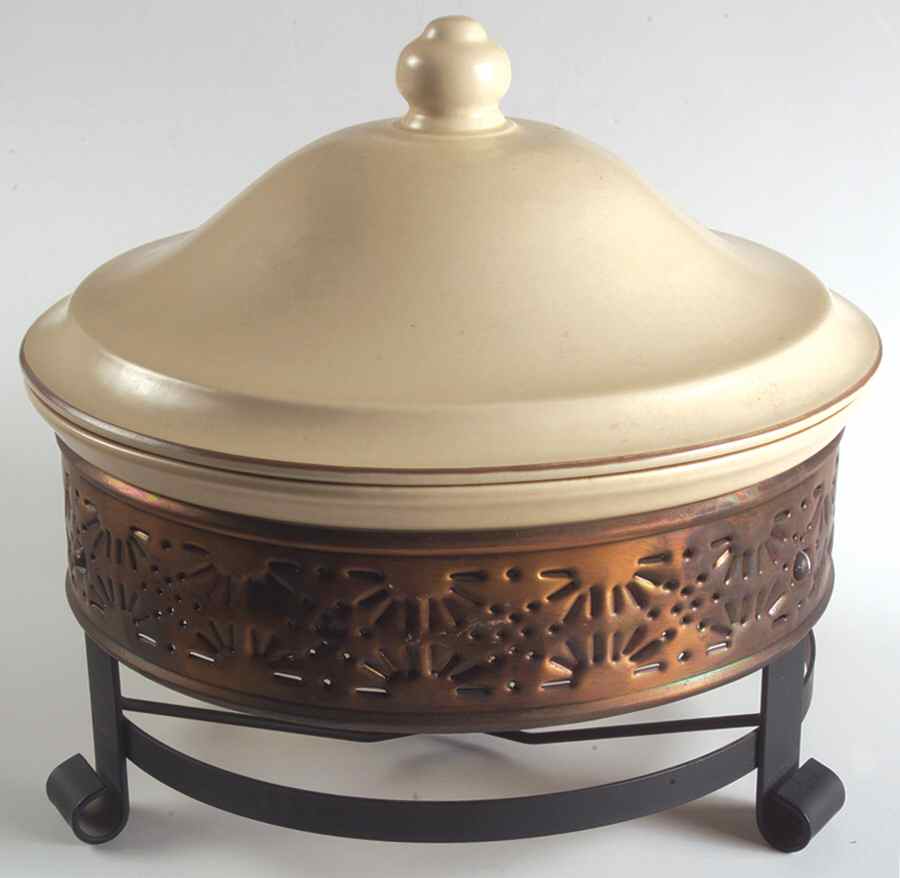 Village (Made in USA) Chafing Dish and Lid with Warmer by Pfaltzgraff-1