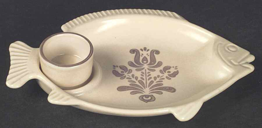 Village (Made in USA) Seafood-Cocktail Server with Sauce Cup by Pfaltzgraff-1