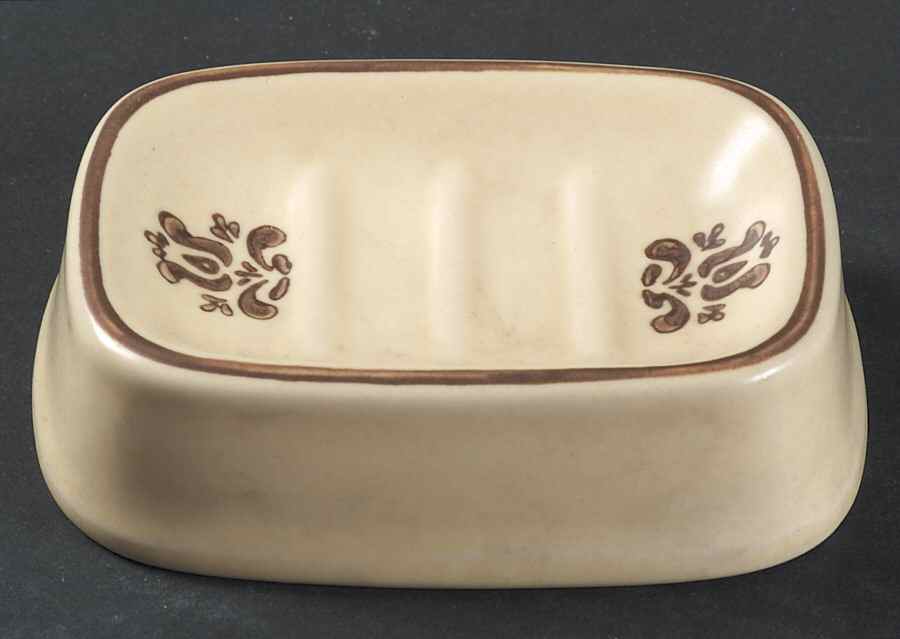 Village (Made in USA) Soap Dish by Pfaltzgraff-1