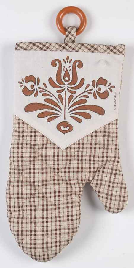 Village (Made in USA) Cloth Oven Mitt by Pfaltzgraff-1