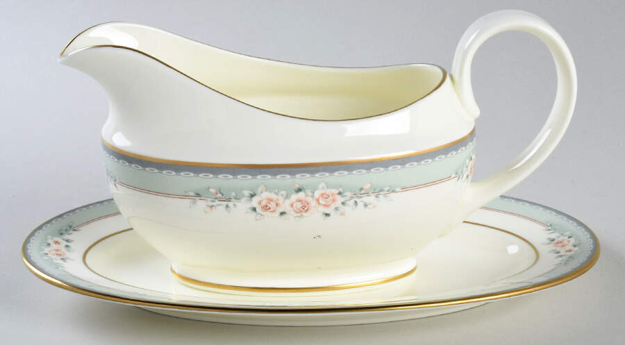 Whitney Gravy Boat & Underplate by Pfaltzgraff-1