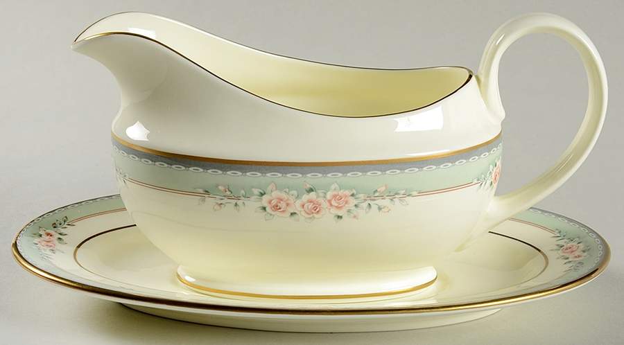 Whitney Gravy Boat & Underplate by Pfaltzgraff-1