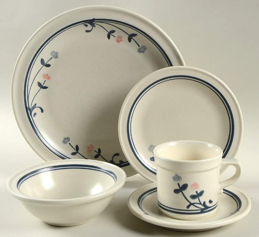 Windsong 40 Piece Estate Set by Pfaltzgraff-1