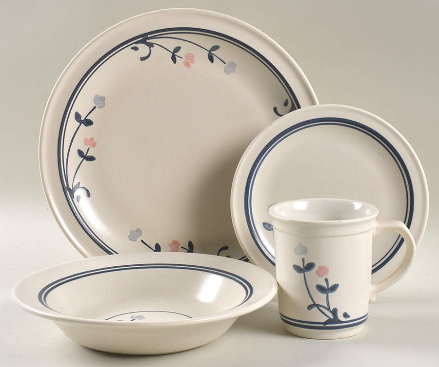 Windsong 4 Piece Place Setting by Pfaltzgraff-1