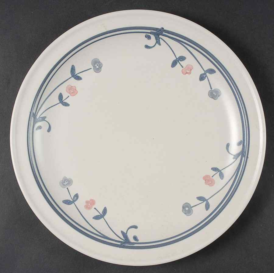 Windsong Dinner Plate by Pfaltzgraff-1