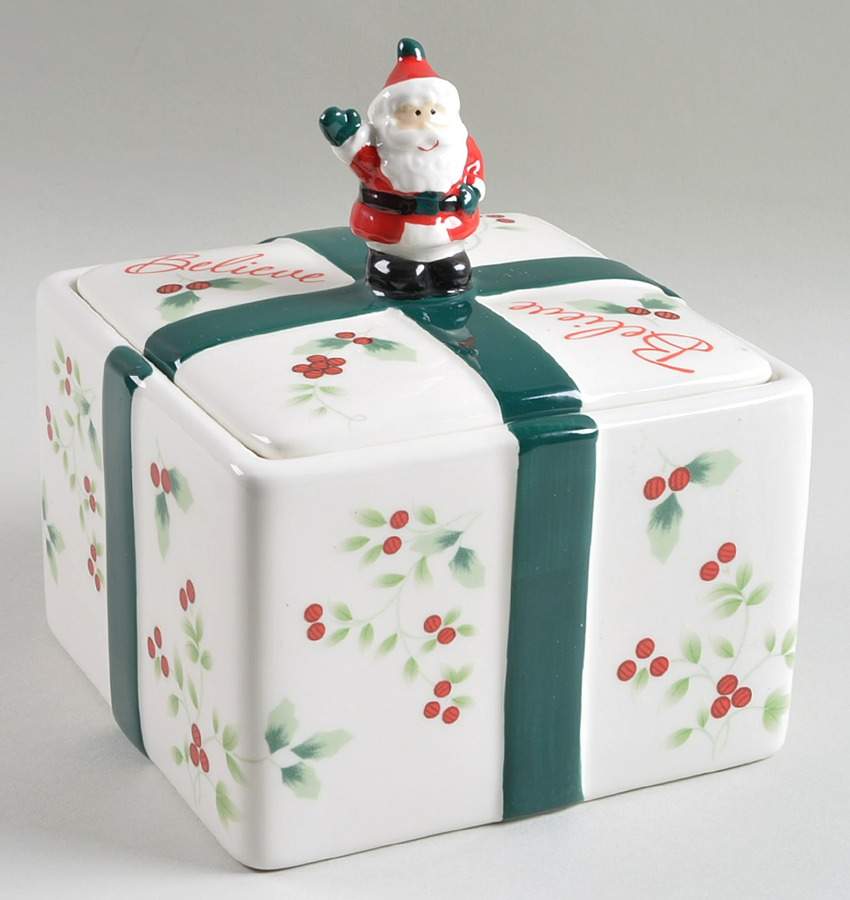 Winterberry Square Candy Box by Pfaltzgraff-1