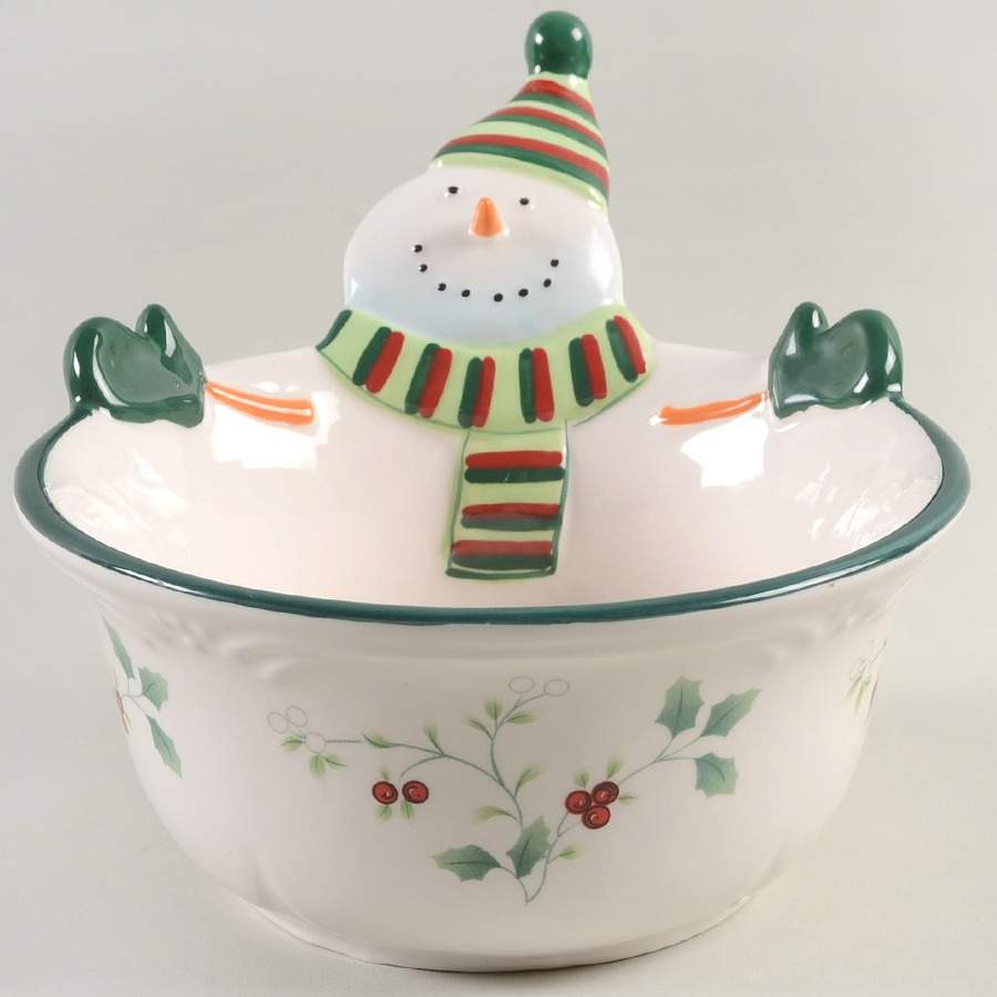 Winterberry Figural All Purpose Bowl by Pfaltzgraff-1