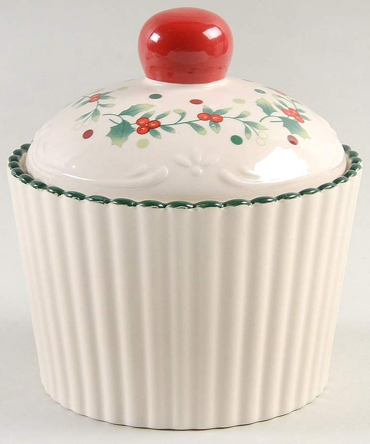 Winterberry Lid for Figural Candy Box by Pfaltzgraff-1