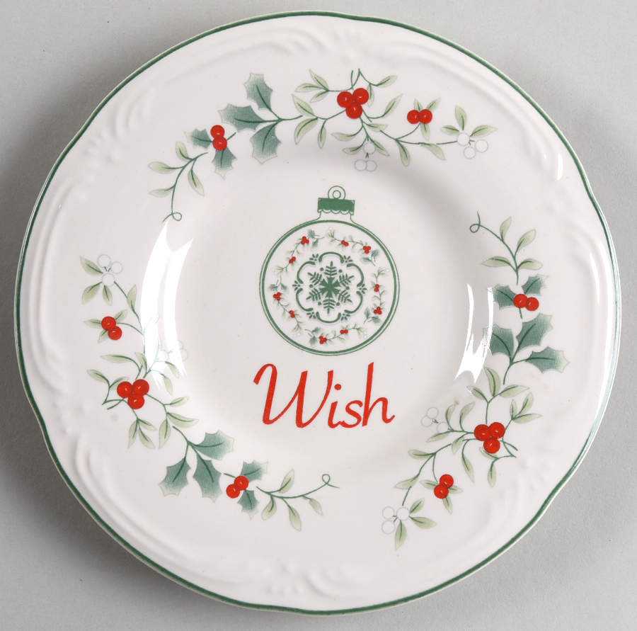 Winterberry Appetizer Plate by Pfaltzgraff-1
