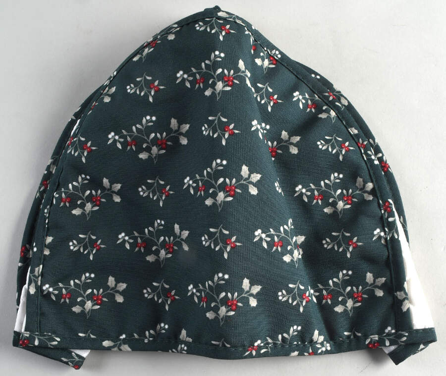 Winterberry Cloth Toaster Oven Cover by Pfaltzgraff-1