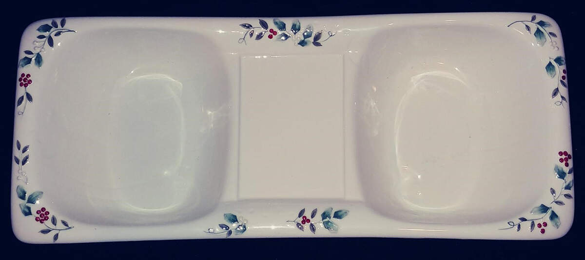 Winterberry Chip/Dip Plate by Pfaltzgraff-1