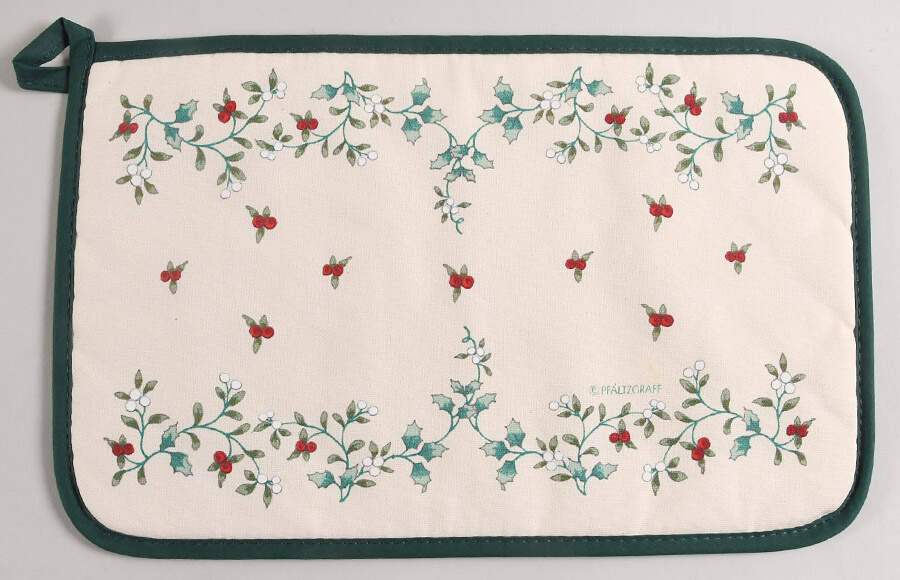 Winterberry Cloth Dish Mitt by Pfaltzgraff-1