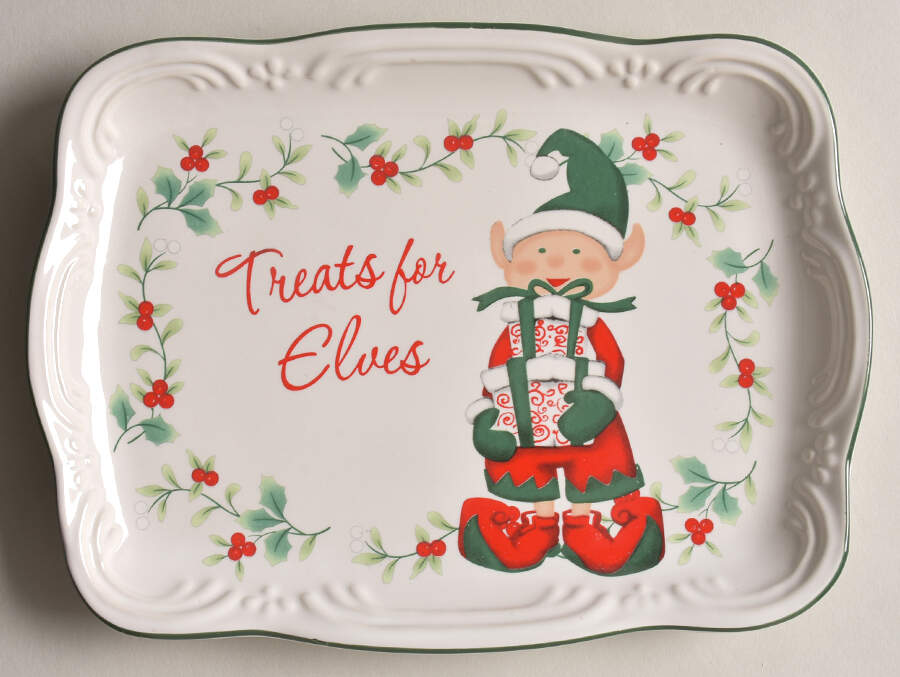 Winterberry Cookie Tray by Pfaltzgraff-1