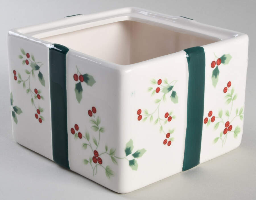 Winterberry Square Candy Dish, No Lid by Pfaltzgraff-1
