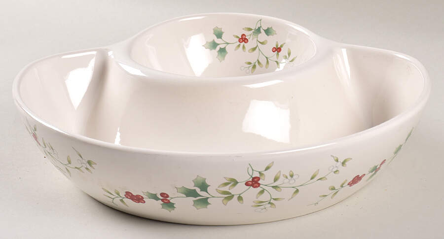 Winterberry 1 Piece Chip & Dip by Pfaltzgraff-1