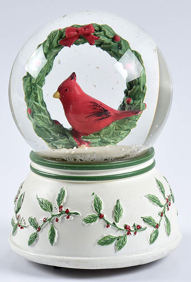 Winterberry Snow Globe by Pfaltzgraff-1
