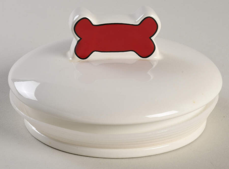 Winterberry Lid for Dog Treats Canister by Pfaltzgraff-1