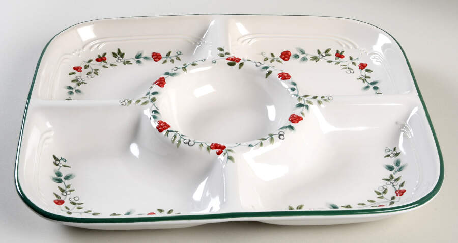 Winterberry 1 Piece Rectangular Chip/Dip by Pfaltzgraff-1