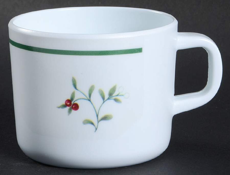 Winterberry Melmac/Melamine Child's Mug by Pfaltzgraff-1