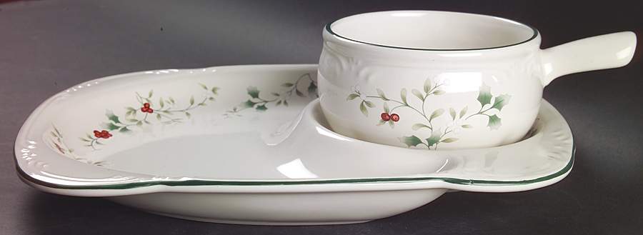 Winterberry Snack Set with 11" (SNTR11) Tray & Stick Handle Soup (SOH) by Pfaltzgraff-1
