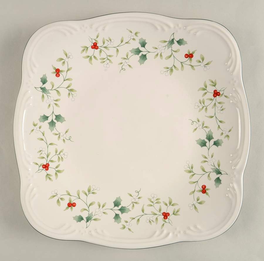 Winterberry Square Dinner Plate by Pfaltzgraff-1