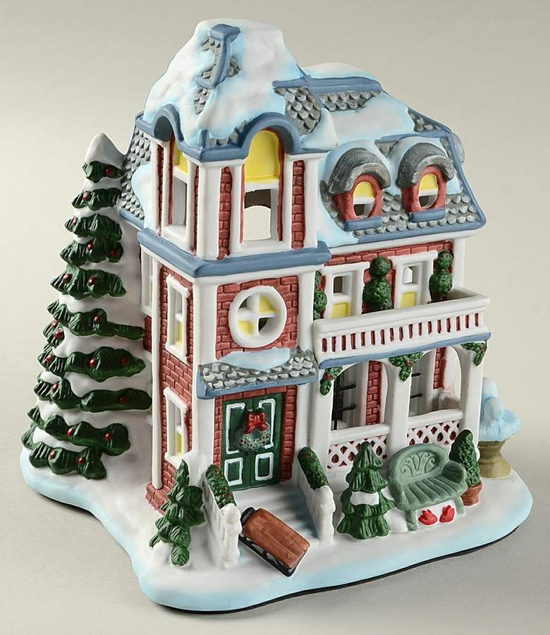 Winterberry Electric Lighted House by Pfaltzgraff-1