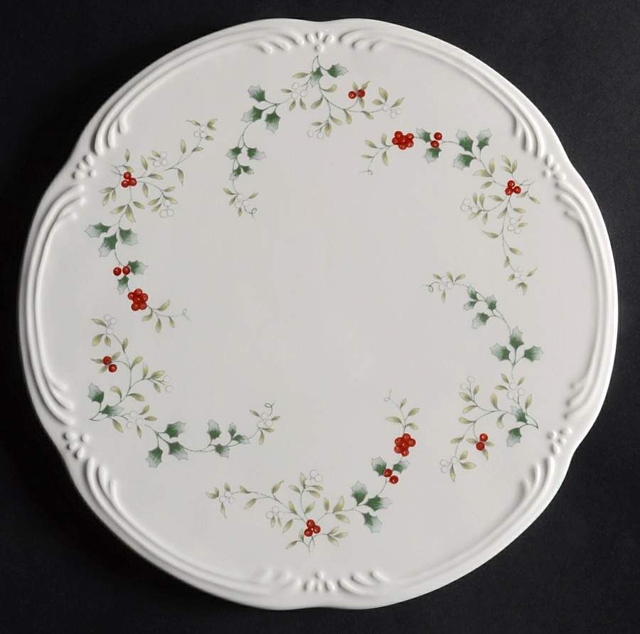 Winterberry Cheese and Cracker Board by Pfaltzgraff-1