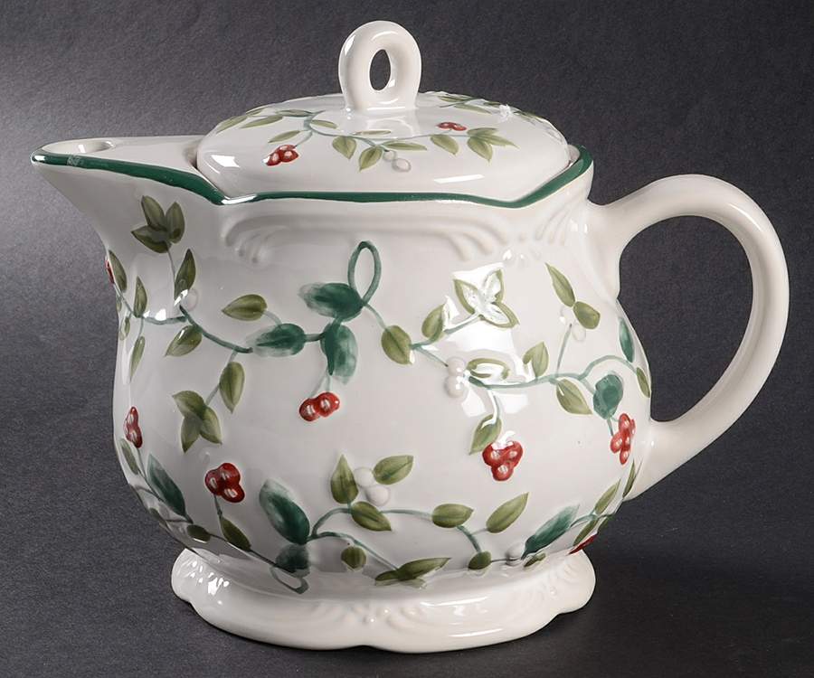 Winterberry Small Teapot & Lid by Pfaltzgraff-1