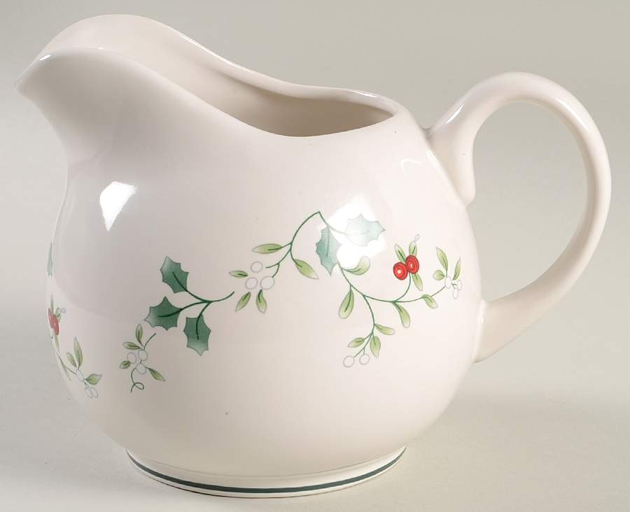 Winterberry Gravy/Sauce Pitcher by Pfaltzgraff-1