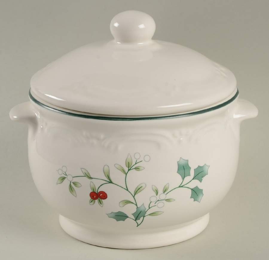 Winterberry Covered Soup Bowl by Pfaltzgraff-1