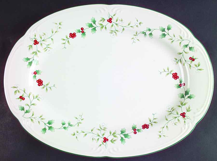 Winterberry 17" Oval Serving Platter by Pfaltzgraff-1