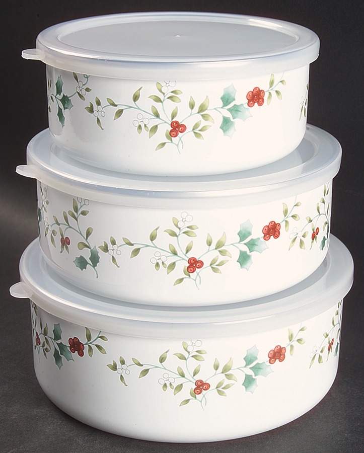 Winterberry 3 Pc Metal Bowl W/Plastclid (5 3/4",6 5/8",7 1/4") by Pfaltzgraff-1