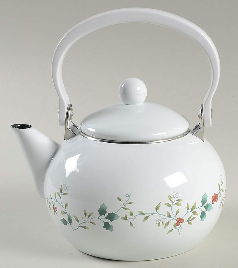 Winterberry Metal Kettle & Lid by Pfaltzgraff-1