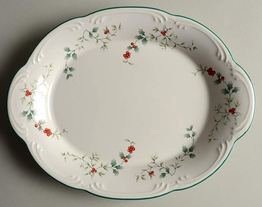 Winterberry 10" Oval Serving Platter by Pfaltzgraff-1