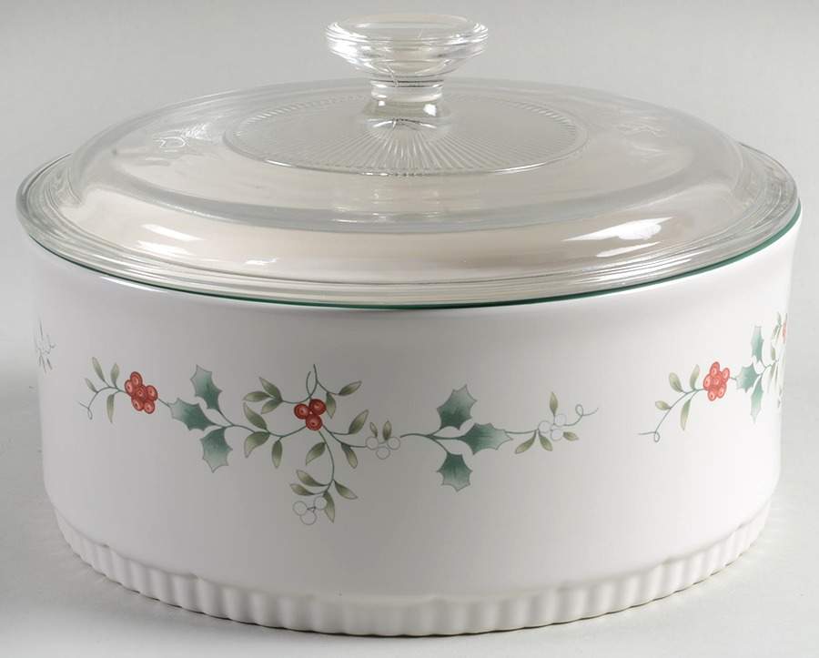 Winterberry 2.5 Quart Round Covered Baker by Pfaltzgraff-1
