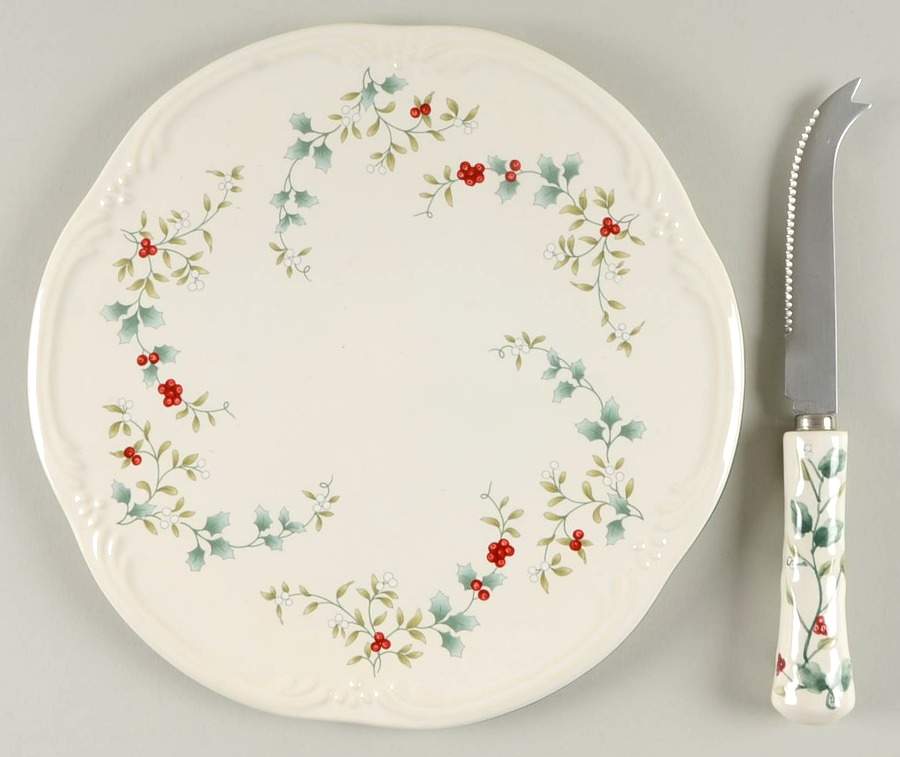Winterberry Cheese & Cracker Board with Spreader by Pfaltzgraff-1
