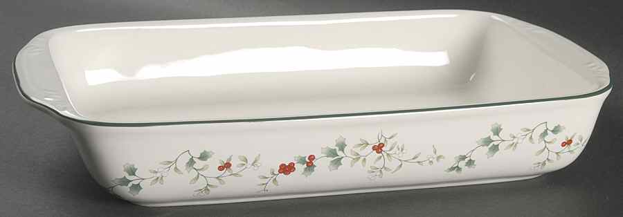 Winterberry 14" Rectangular Baker by Pfaltzgraff-1