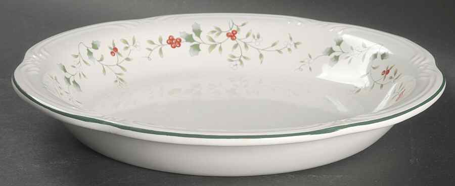 Winterberry 10" Pie Baking Plate by Pfaltzgraff-1