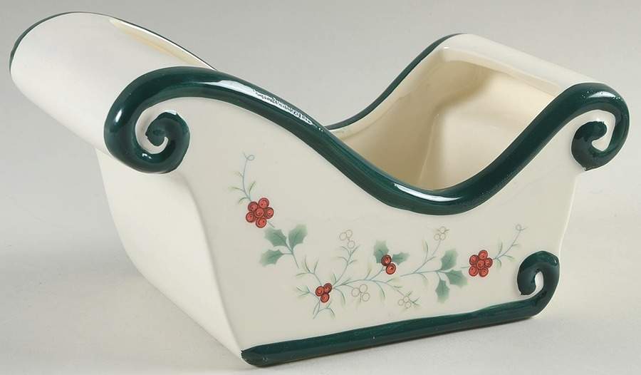 Winterberry Sleigh Candy Dish by Pfaltzgraff-1