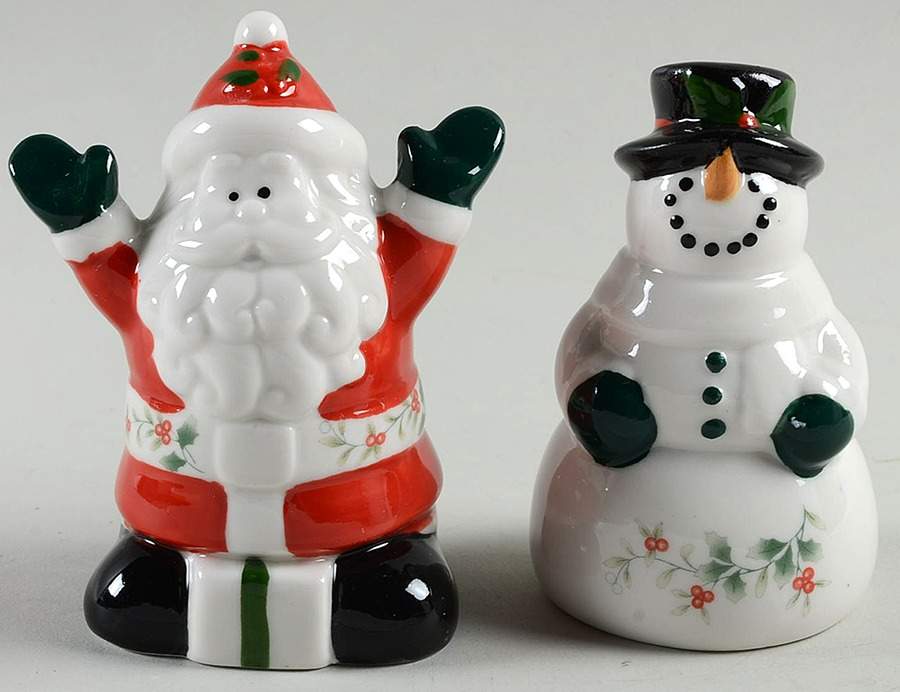 Winterberry Figural Salt & Pepper Set by Pfaltzgraff-1