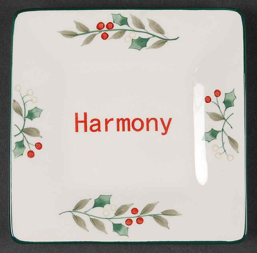 Winterberry Square Appetizer Plate by Pfaltzgraff-1