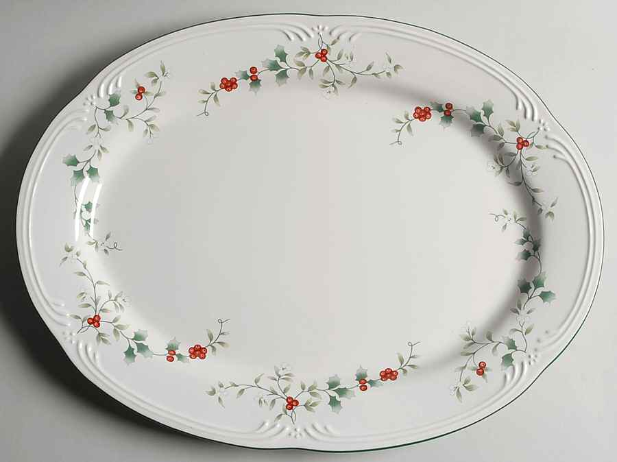Winterberry 18" Oval Serving Platter by Pfaltzgraff-1