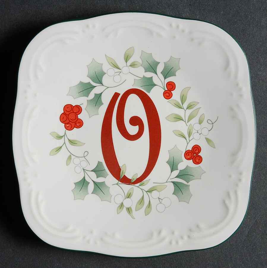 Winterberry "O" Dish by Pfaltzgraff-1