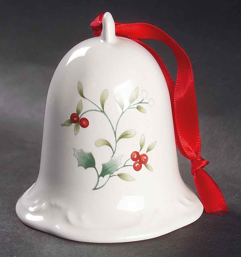 Winterberry Bell by Pfaltzgraff-1