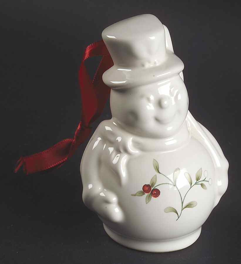 Winterberry Bell by Pfaltzgraff-1