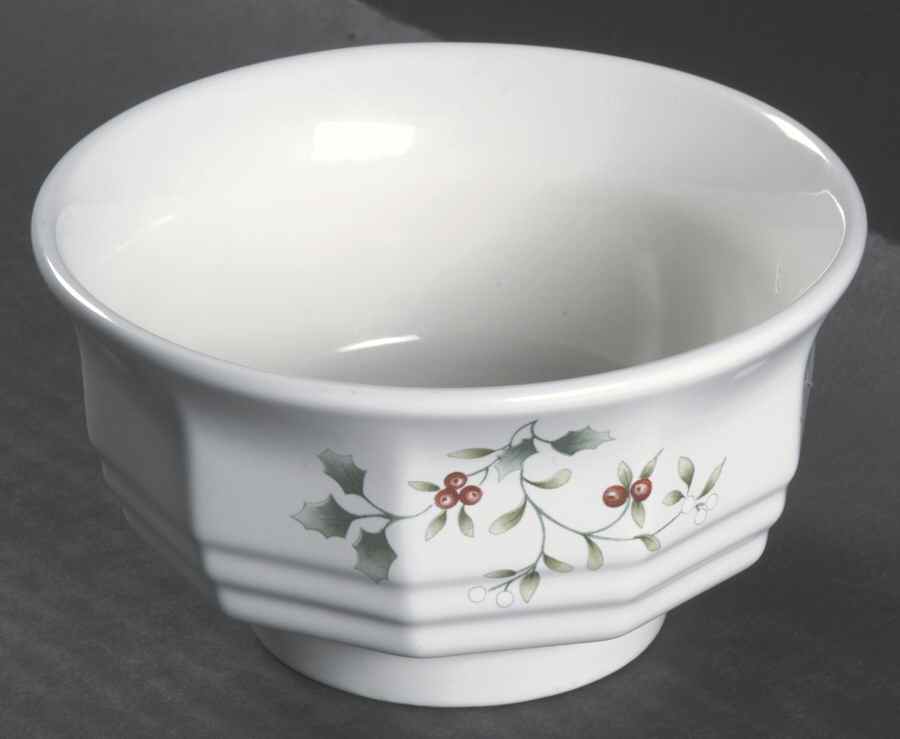 Winterberry Dessert Bowl by Pfaltzgraff-1