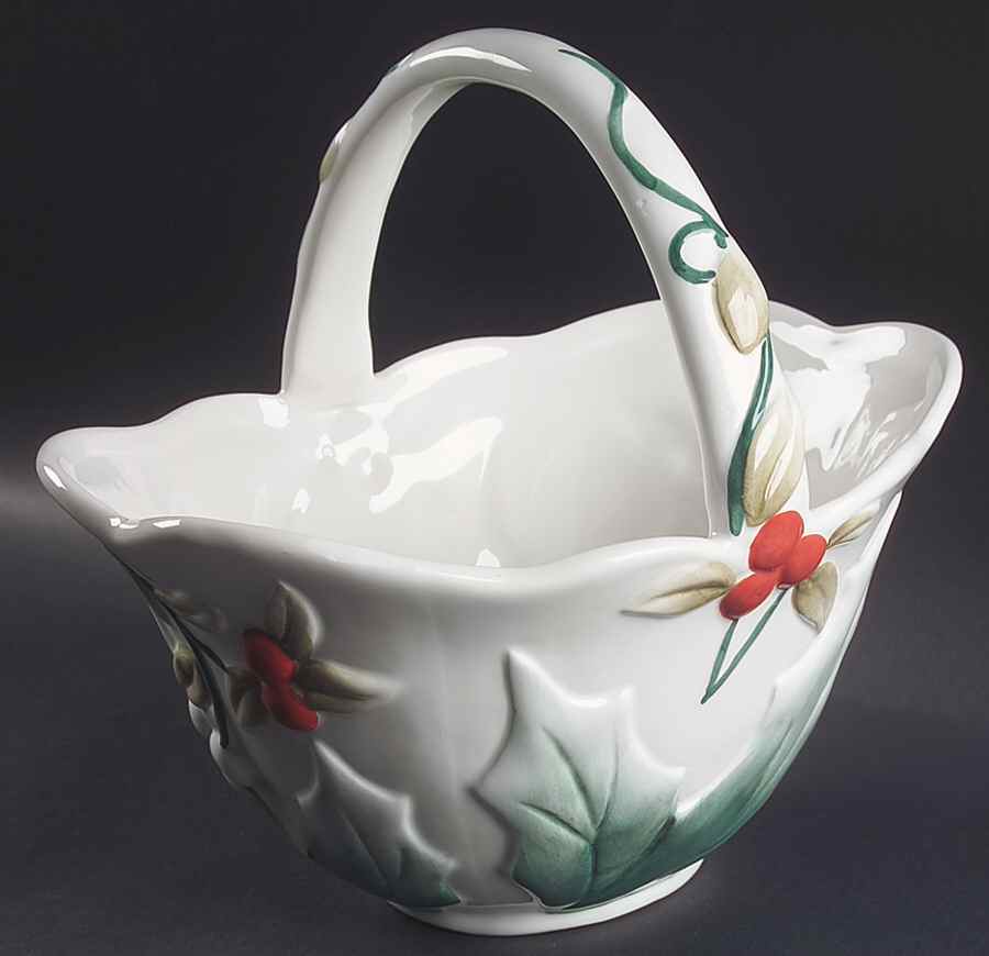 Winterberry Sculpted Basket by Pfaltzgraff-1