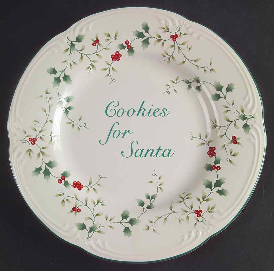 Winterberry Cookie Plate by Pfaltzgraff-1
