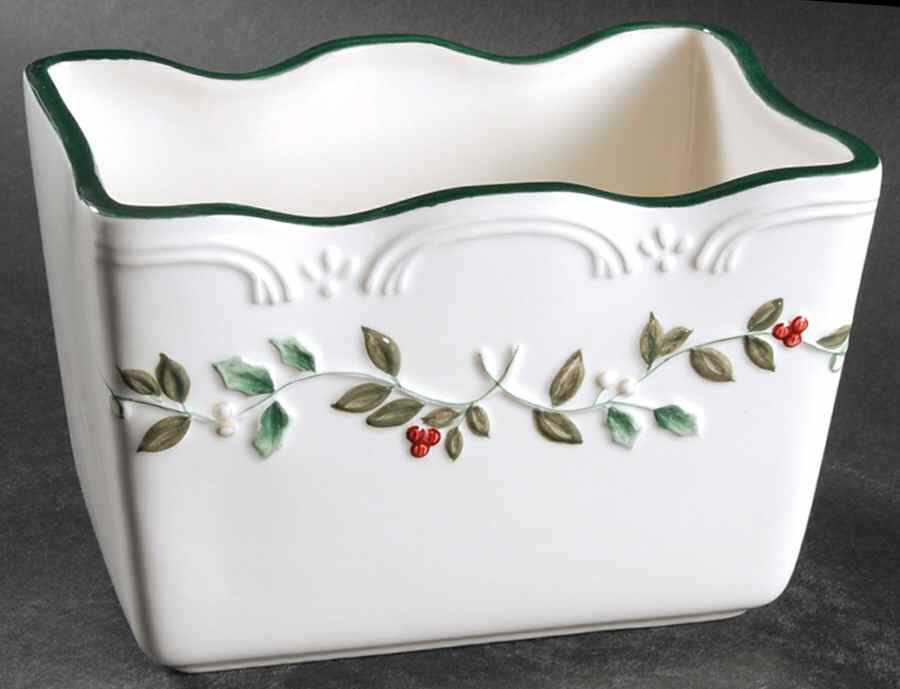 Winterberry Cracker Server-Boat by Pfaltzgraff-1
