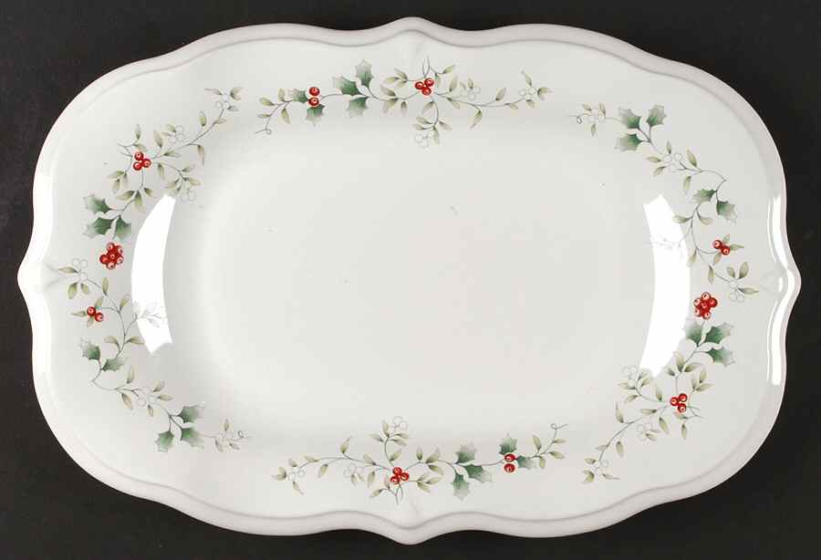 Winterberry Sculpted Bread Tray by Pfaltzgraff-1